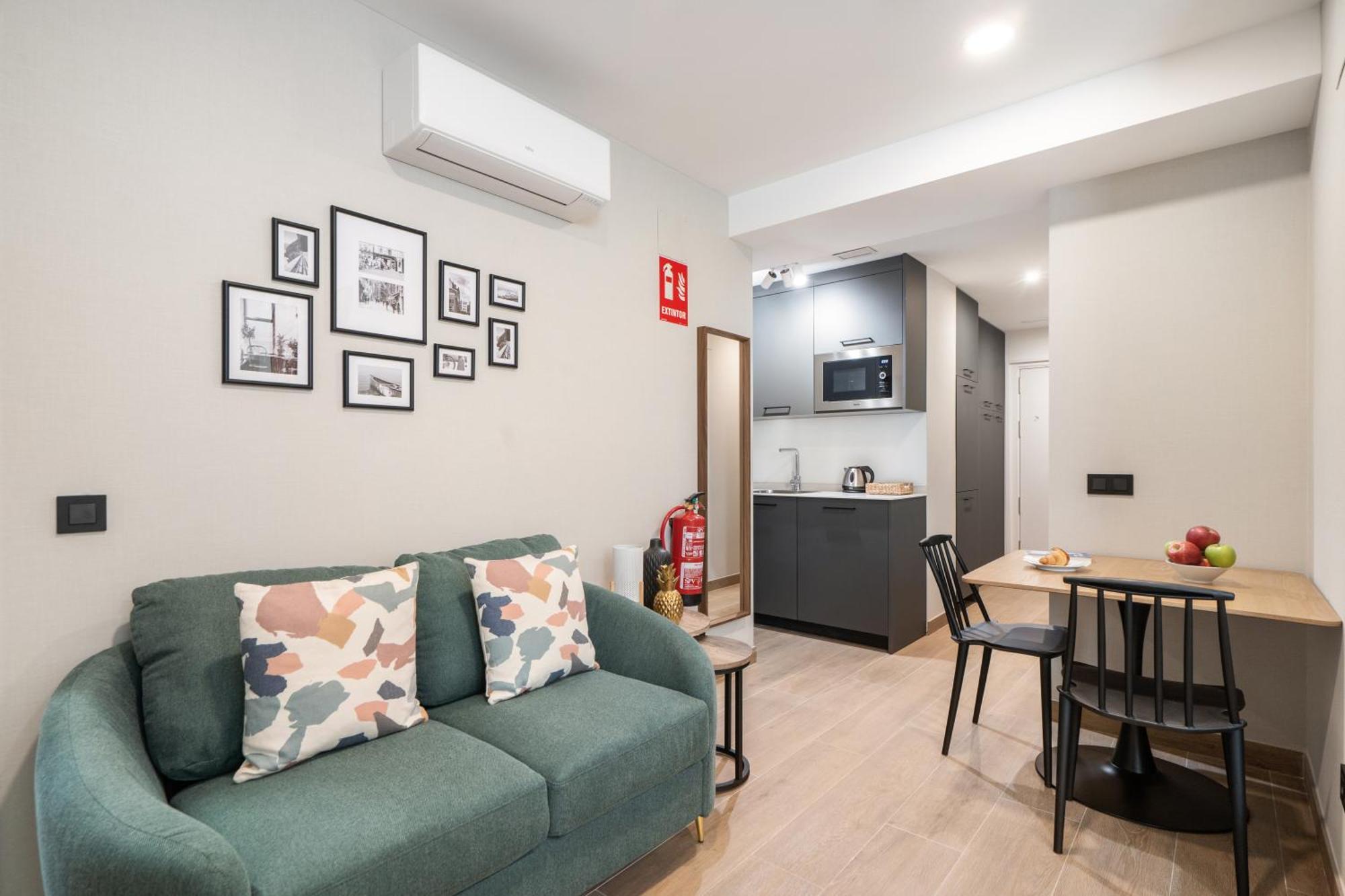 Dobo Madrid Cabrera Appartement Buitenkant foto